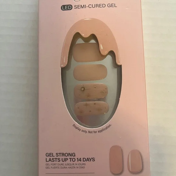 Dashing Diva Glaze LED Semi-Cured Gel - Soft Pink - Picture 2 of 6